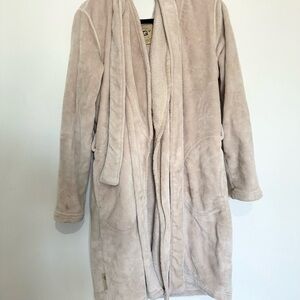 Ugg fleece Cozy Beige Robe size medium lounge